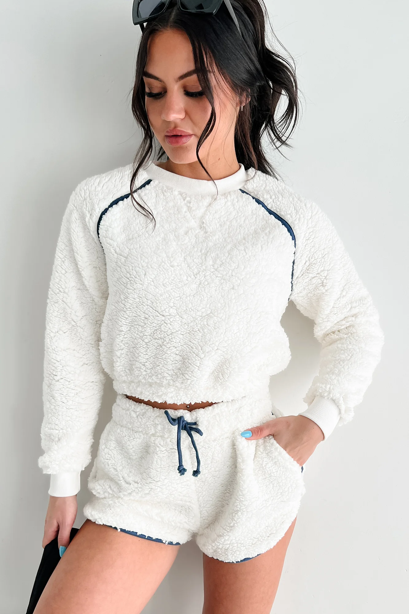 Cloud Nine Comfort Faux Fur Lounge Set (Ivory)