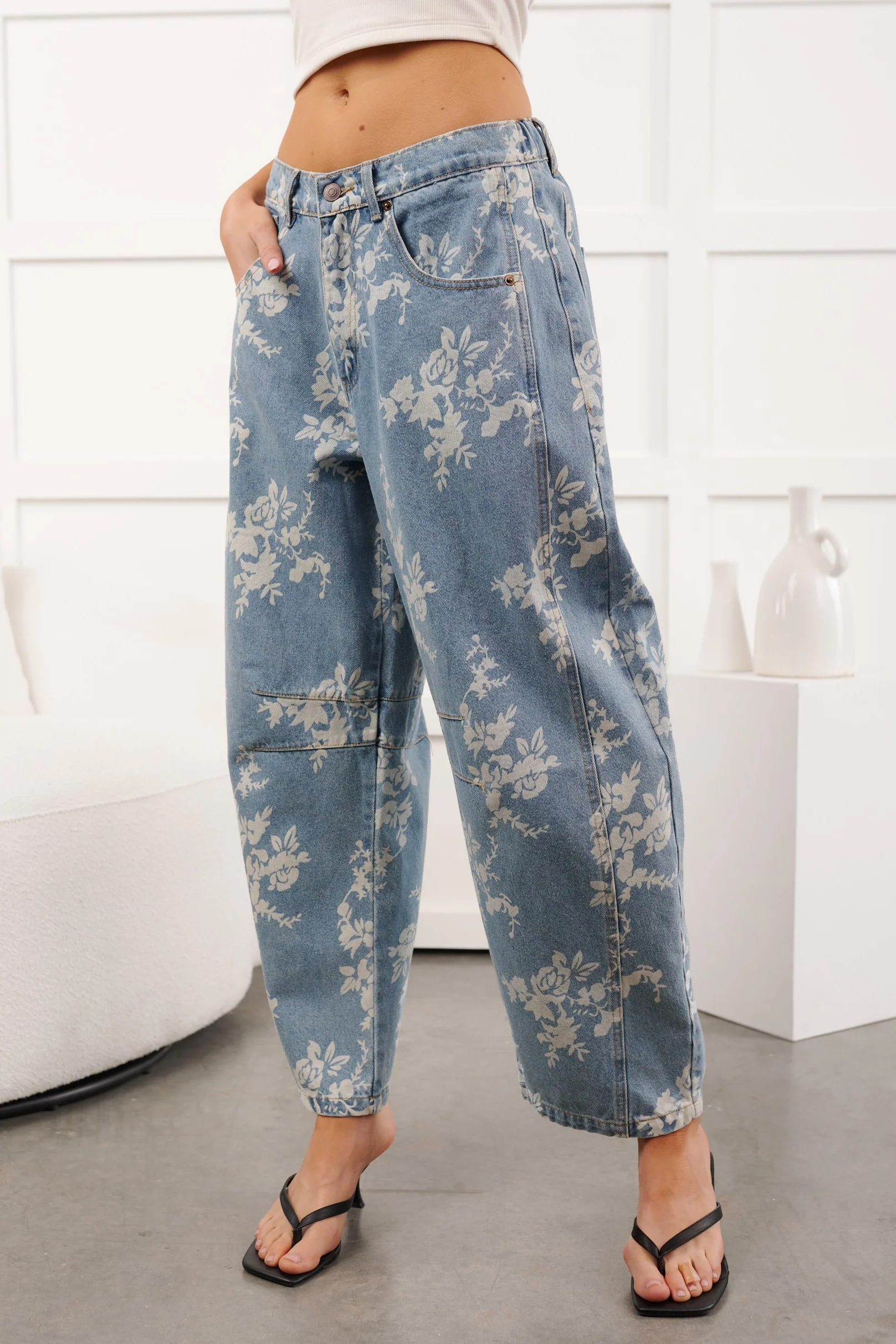 Full Of Joy Floral Barrel Mitto Shop Jeans (Denim) - Image 5