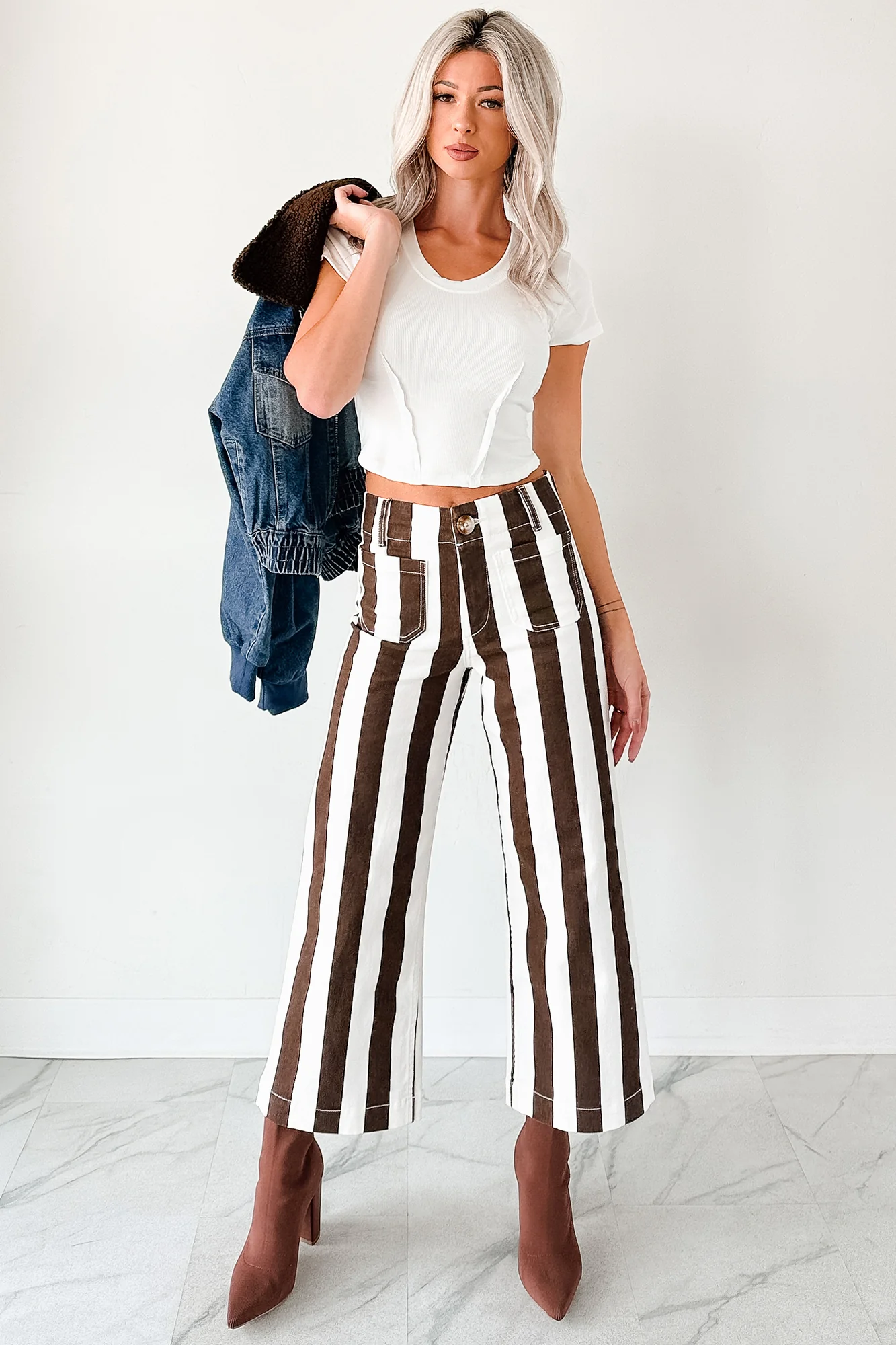 Julia Wide Leg Mica Denim Crop Jeans (Earth Brown/White)
