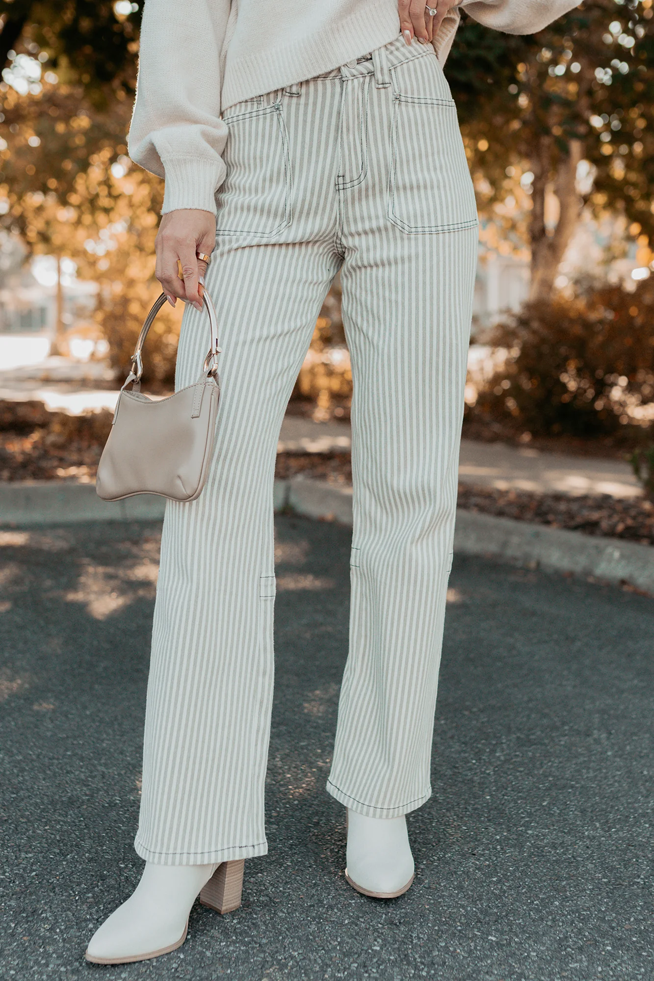 Marcus Straight Leg Striped Mica Denim Jeans (Grey Dawn) - Image 2