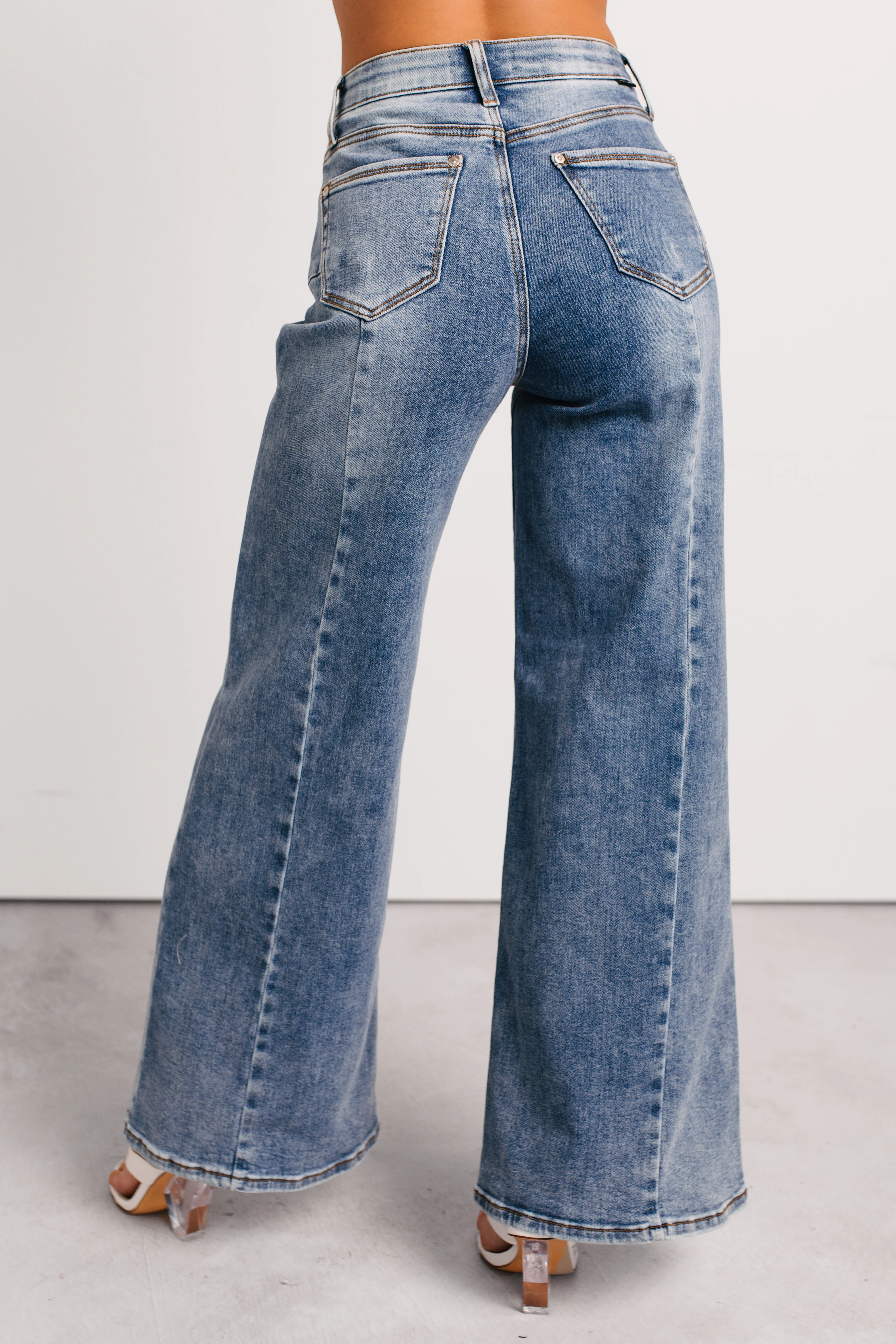 Ruda Wide Leg Tummy Control Saige Jeans (Medium) - Image 4