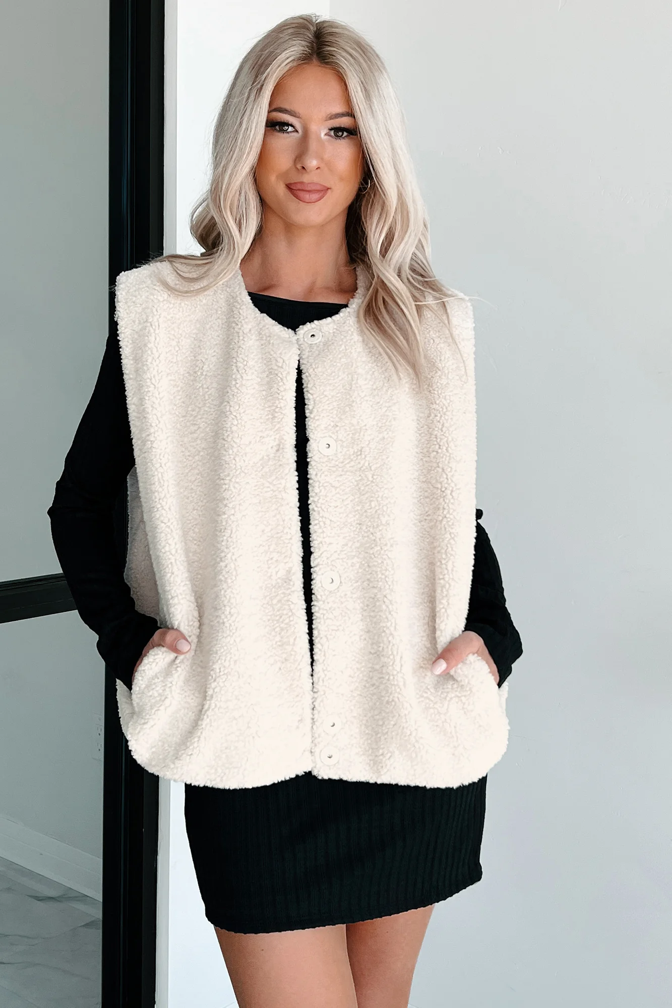 Took A Chance Oversized Sherpa Vest (Cream) - Image 5