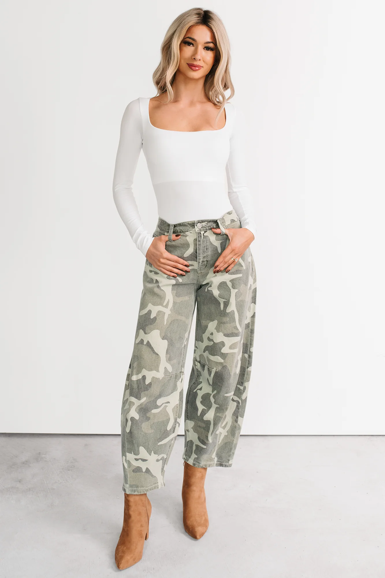 Zane High Rise Printed Barrel Kancan Jeans (Camo) - Image 7